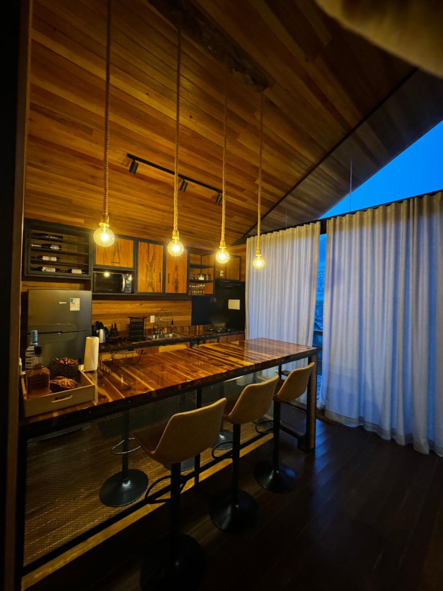 אורוביסי Cabana Ohana, Espacosa, Aconchegante E Completa מראה חיצוני תמונה